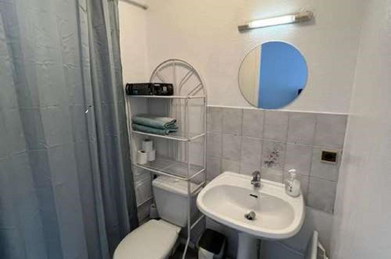 Beau Studio , Ensoleille, Wifi, Etage 5 Ascenceur Appartement Marseilles Buitenkant foto